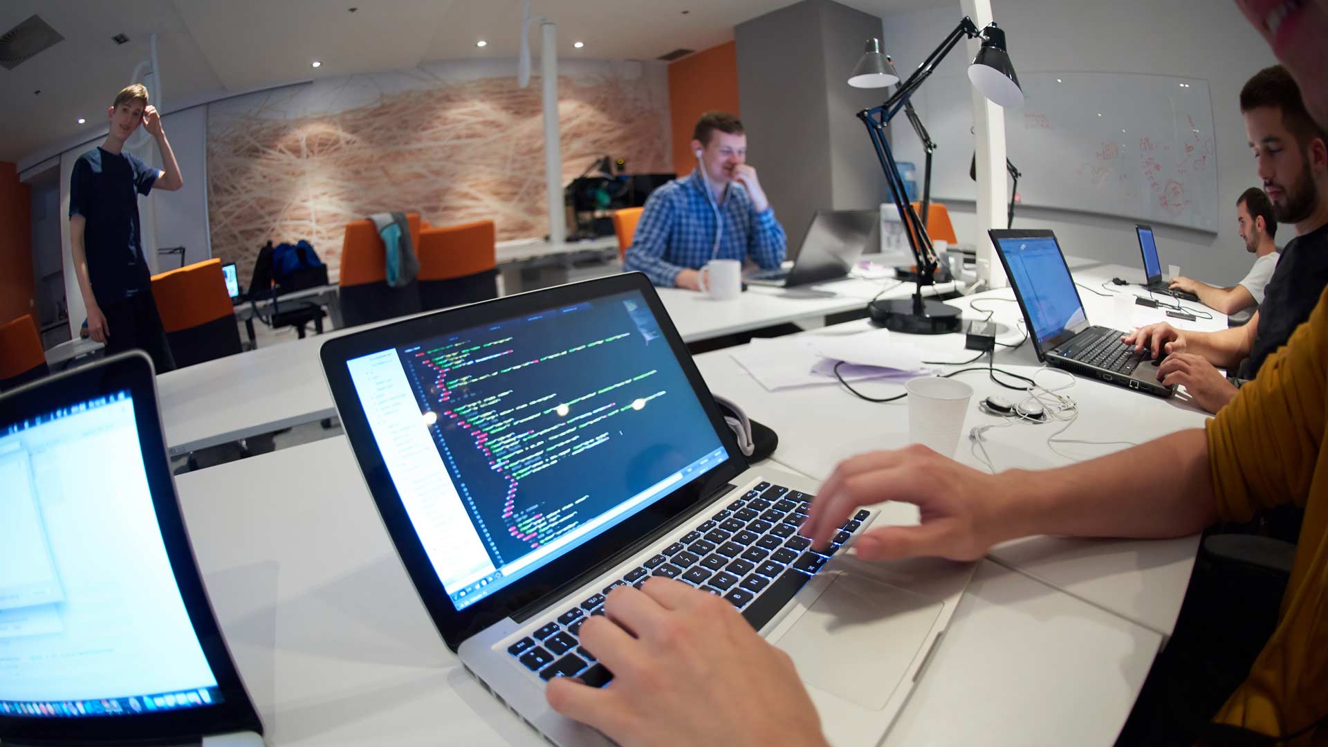 لزيارة مكة المكرمةd